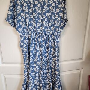 Blue and White Bloomchic dress - size 14/16